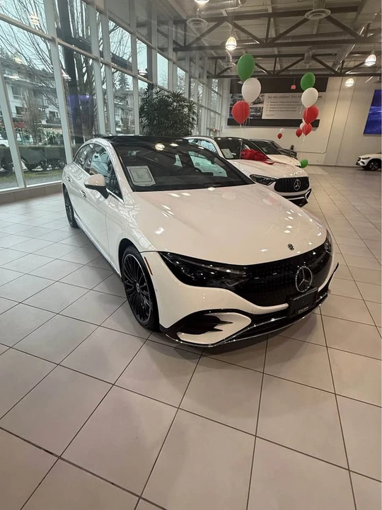 2026 Mercedes-Benz EQE - Image 2 of 6