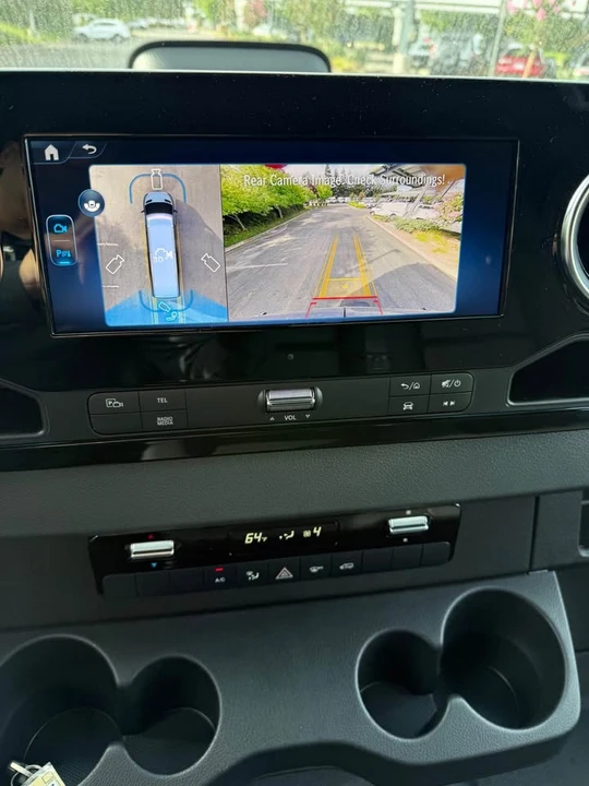 2026 Mercedes-Benz VS30 Sprinter - Image 8 of 10