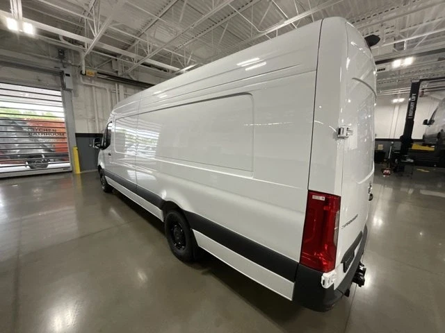 2026 Mercedes-Benz VS30 Sprinter - Image 5 of 13