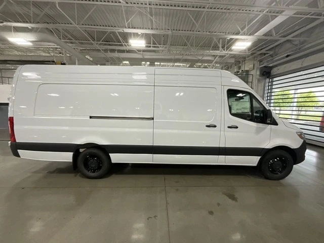 2026 Mercedes-Benz VS30 Sprinter - Image 10 of 13