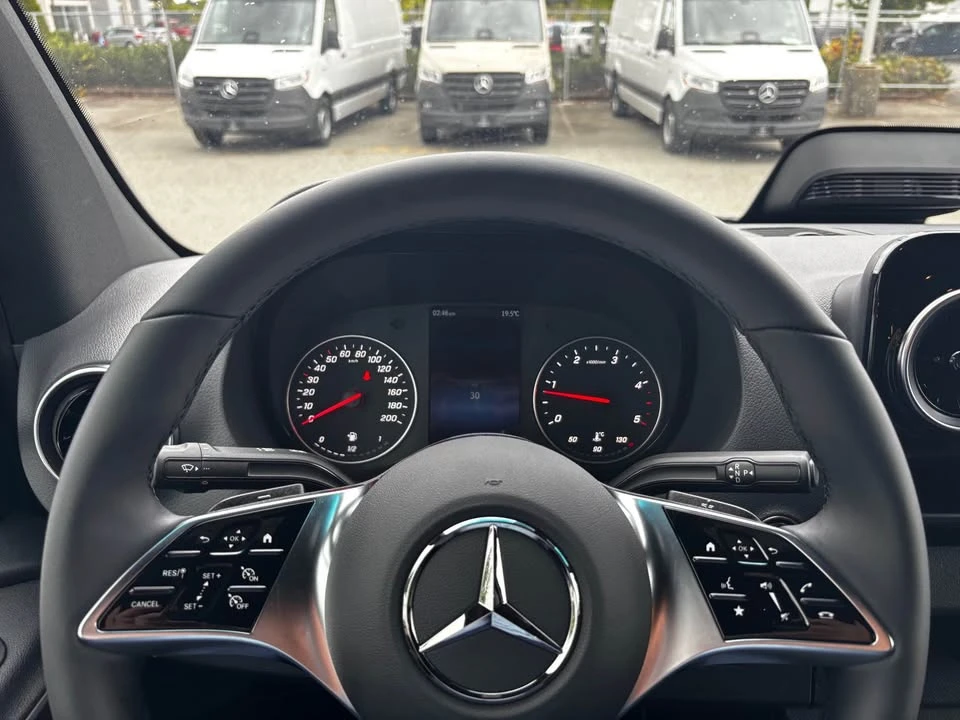 2026 Mercedes-Benz VS30 Sprinter - Image 13 of 15