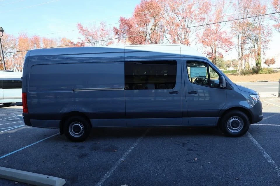 2026 Mercedes-Benz VS30 Sprinter - Image 2 of 7