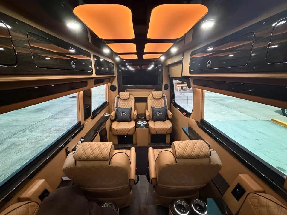2026 Mercedes-Benz VS30 Sprinter - Image 5 of 19