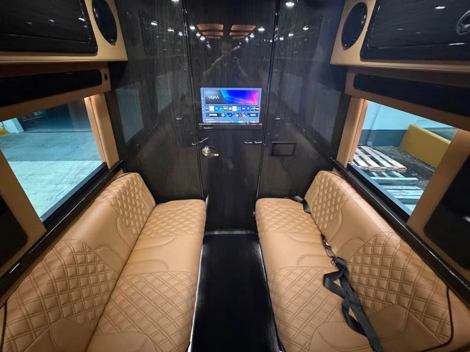2026 Mercedes-Benz VS30 Sprinter - Image 4 of 19