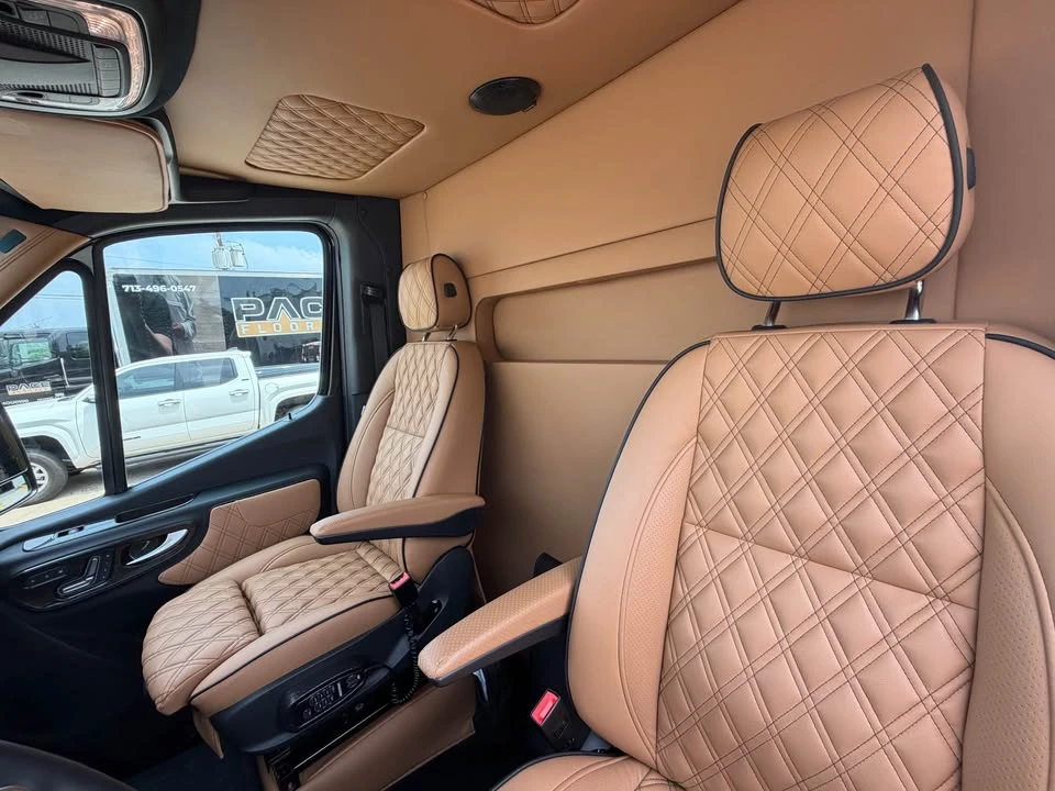 2026 Mercedes-Benz VS30 Sprinter - Image 6 of 19