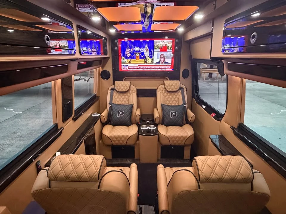 2026 Mercedes-Benz VS30 Sprinter - Image 3 of 19