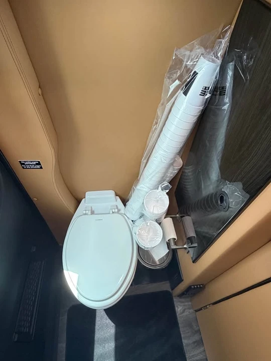 2026 Mercedes-Benz VS30 Sprinter - Image 16 of 19