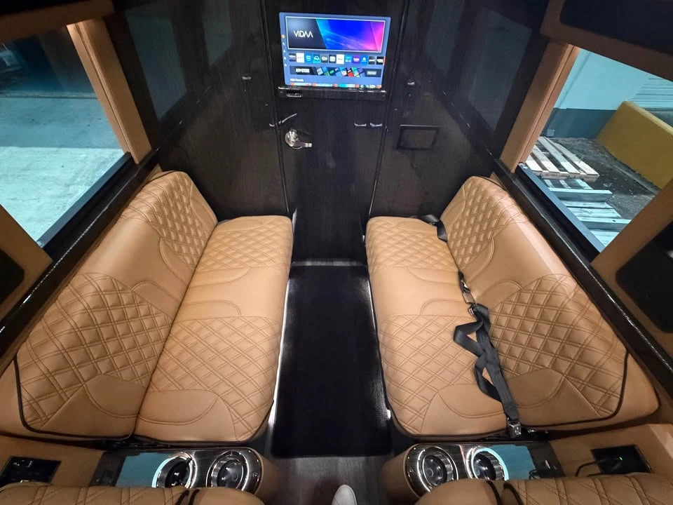2026 Mercedes-Benz VS30 Sprinter - Image 2 of 19