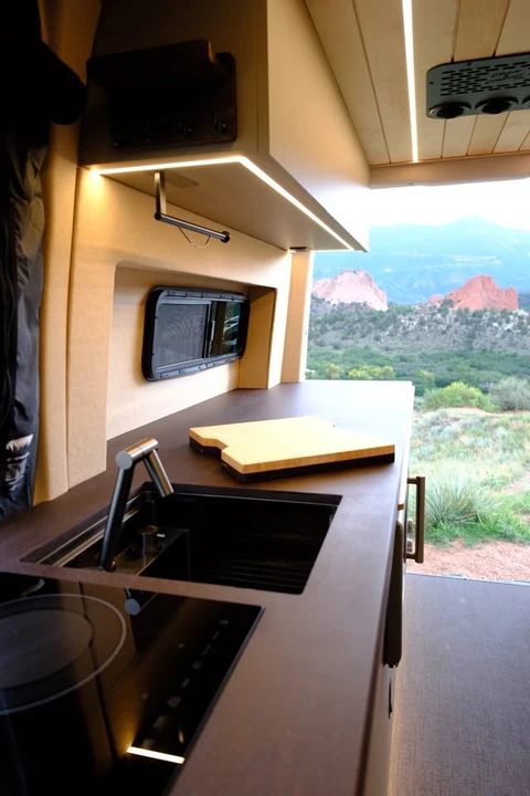 2026 Mercedes-Benz VS30 Sprinter - Image 7 of 17