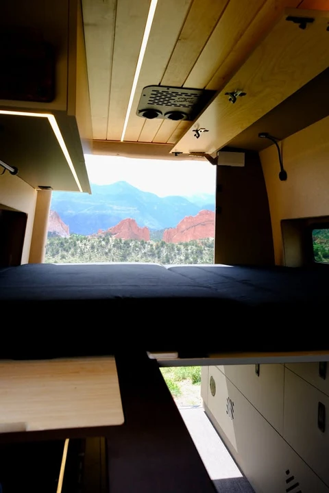 2026 Mercedes-Benz VS30 Sprinter - Image 15 of 17