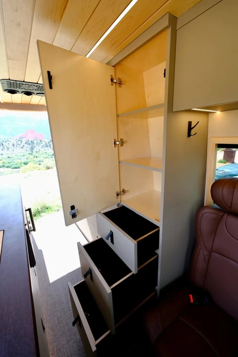 2026 Mercedes-Benz VS30 Sprinter - Image 10 of 17