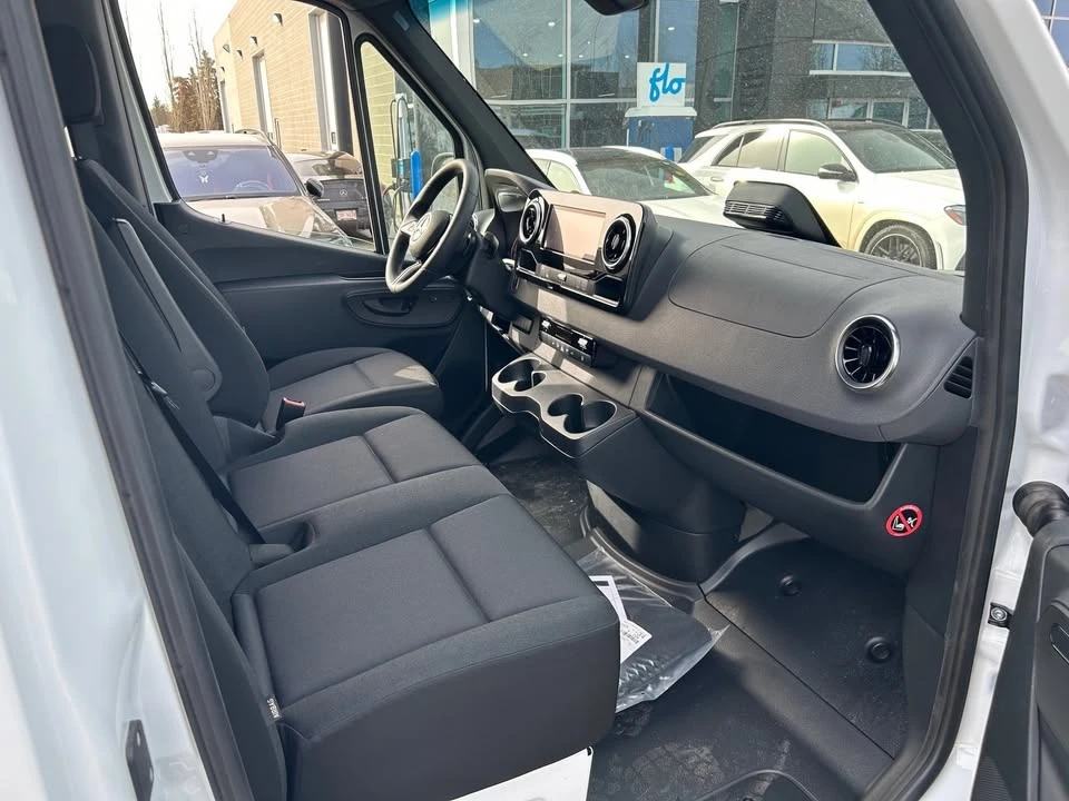 2026 Mercedes-Benz VS30 Sprinter - Image 6 of 11