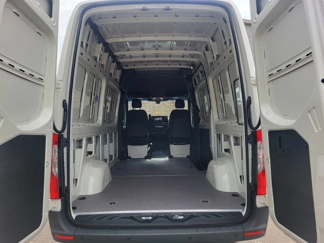 2026 Mercedes-Benz VS30 Sprinter - Image 15 of 20
