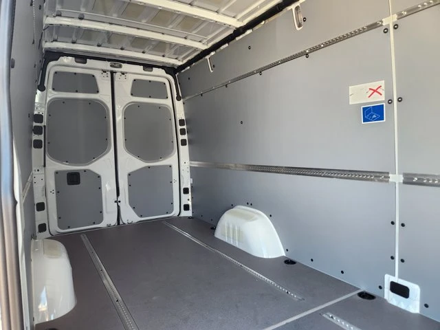2026 Mercedes-Benz VS30 Sprinter - Image 17 of 20