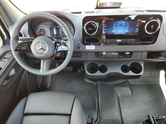 2026 Mercedes-Benz VS30 Sprinter - Image 16 of 20