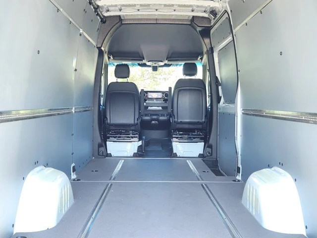 2026 Mercedes-Benz VS30 Sprinter - Image 14 of 20