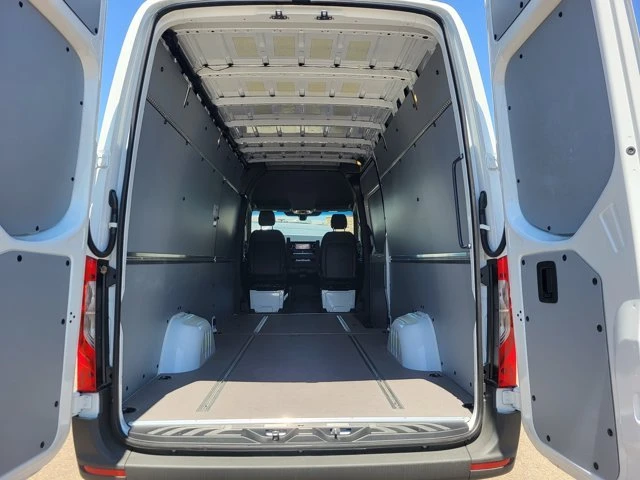 2026 Mercedes-Benz VS30 Sprinter - Image 14 of 20