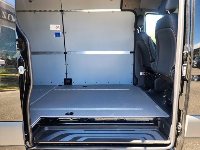 2026 Mercedes-Benz VS30 Sprinter - Image 16 of 20