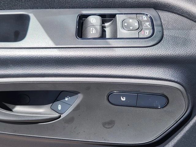 2026 Mercedes-Benz VS30 Sprinter - Image 11 of 20