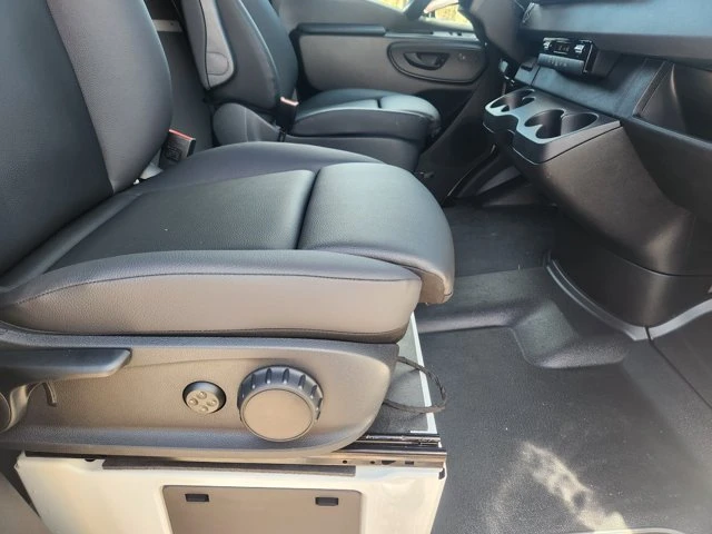 2026 Mercedes-Benz VS30 Sprinter - Image 18 of 20