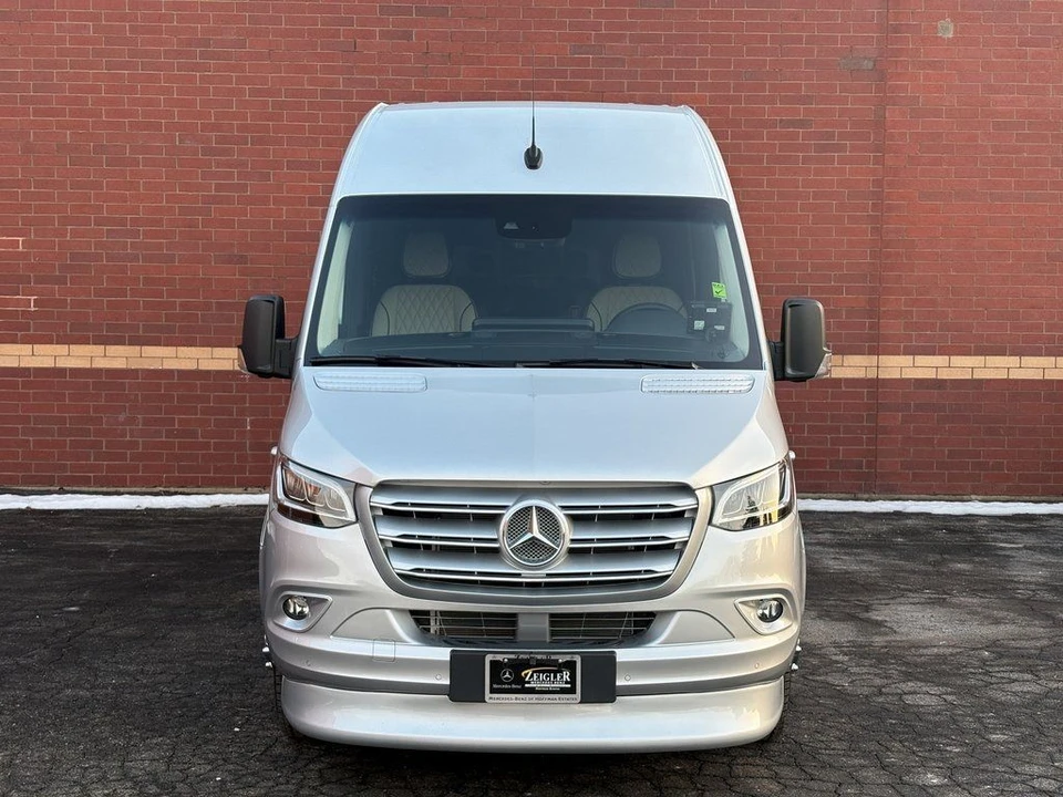 2026 Mercedes-Benz VS30 Sprinter - Image 2 of 21