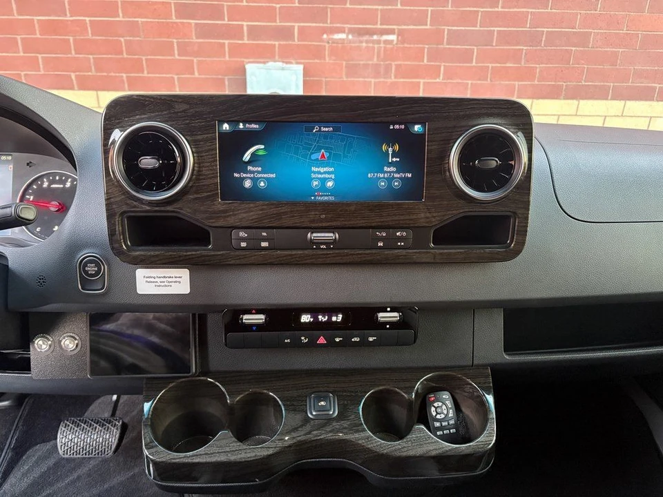 2026 Mercedes-Benz VS30 Sprinter - Image 14 of 21
