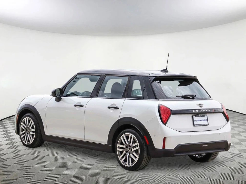 2026 Mini Mini 4th Gen - Image 8 of 31