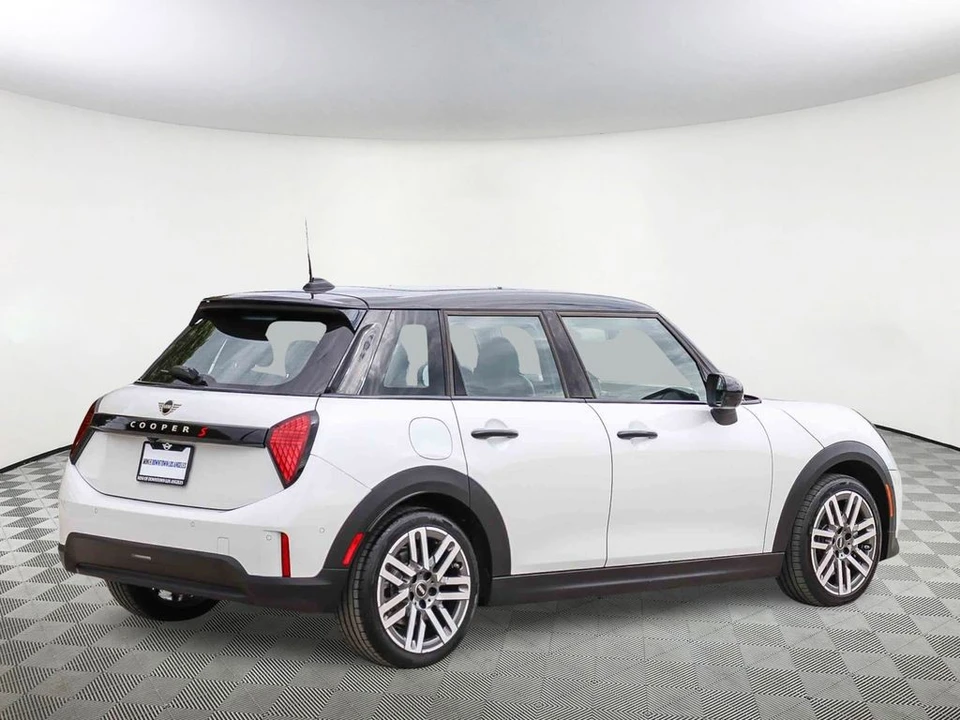 2026 Mini Mini 4th Gen - Image 5 of 31