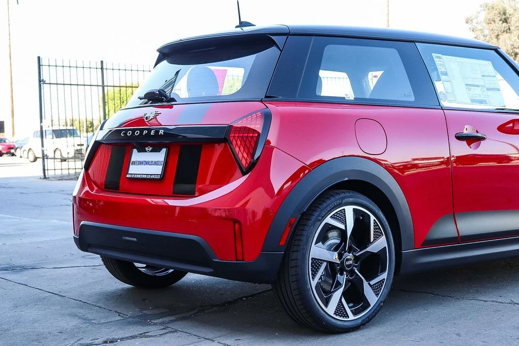 2026 Mini Mini 4th Gen - Image 11 of 31