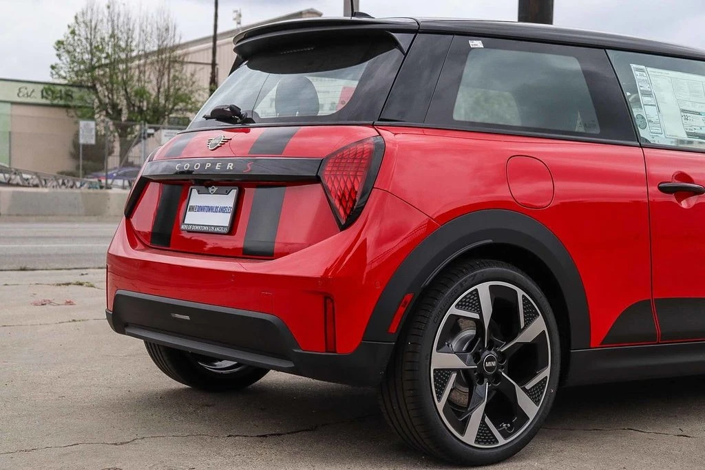 2026 Mini Mini 4th Gen - Image 11 of 31