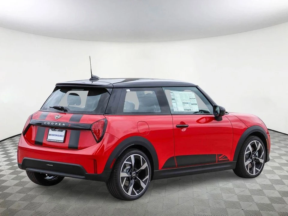 2026 Mini Mini 4th Gen - Image 5 of 31