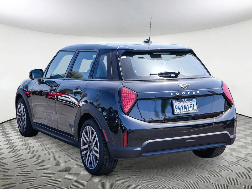 2026 Mini Mini 4th Gen - Image 8 of 29