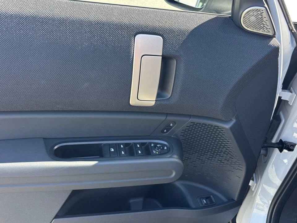 2026 Mini Countryman 3rd Gen - Image 13 of 20