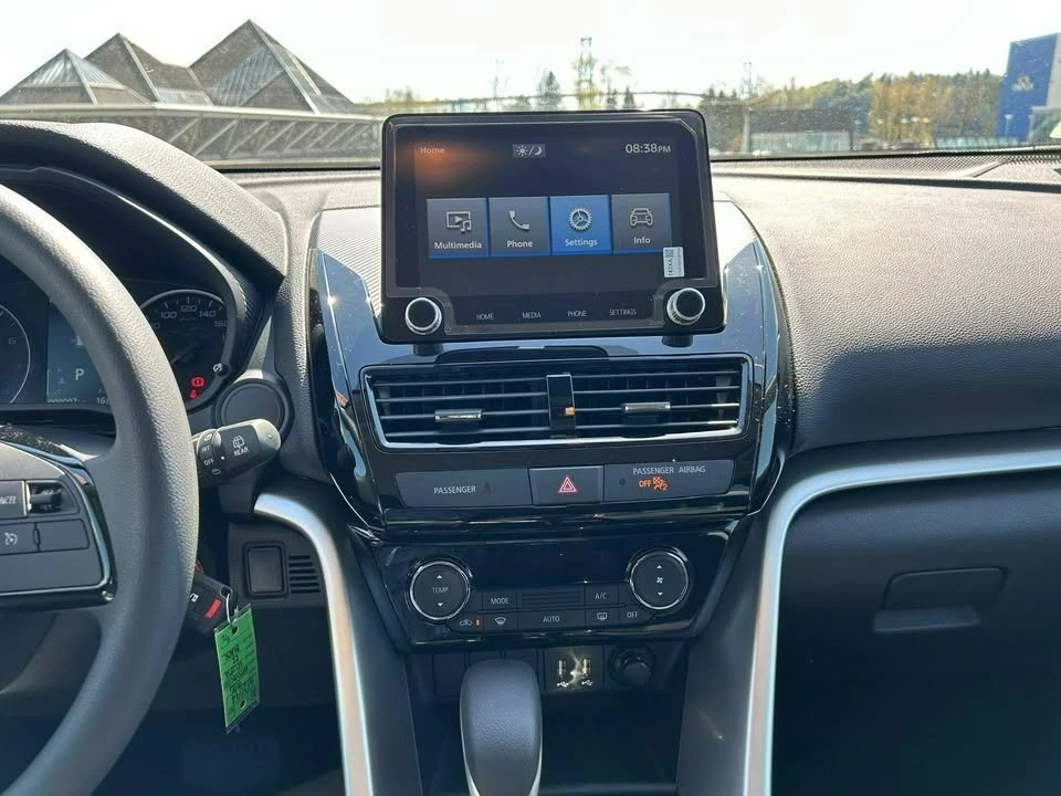 2026 Mitsubishi Eclipse Cross - Image 9 of 19