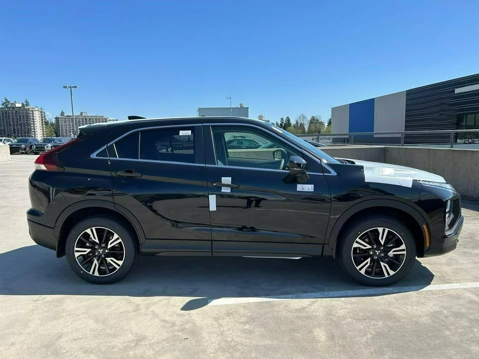 2026 Mitsubishi Eclipse Cross - Image 2 of 19