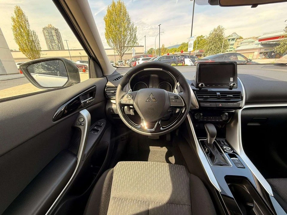 2026 Mitsubishi Eclipse Cross - Image 15 of 20