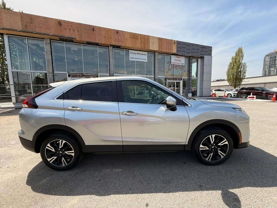 2026 Mitsubishi Eclipse Cross - Image 5 of 20