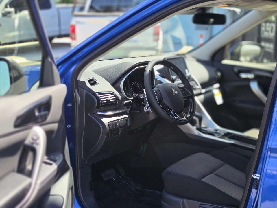 2026 Mitsubishi Eclipse Cross - Image 13 of 20