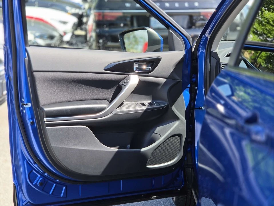 2026 Mitsubishi Eclipse Cross - Image 12 of 20