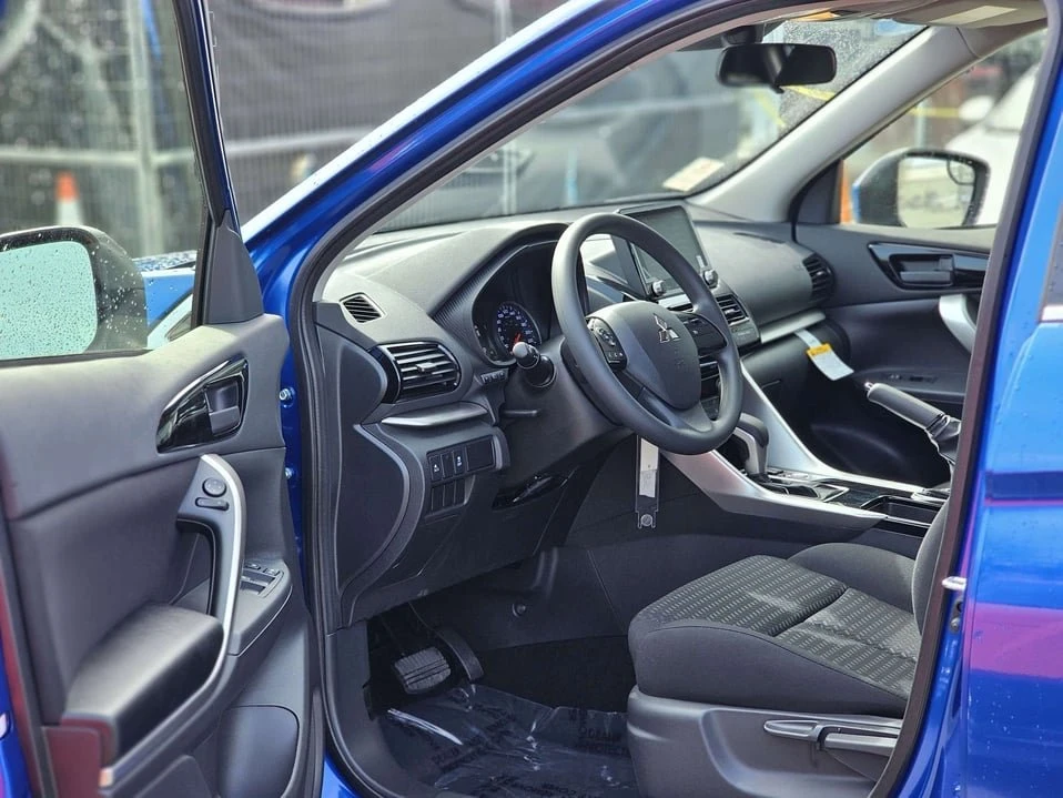 2026 Mitsubishi Eclipse Cross - Image 12 of 20