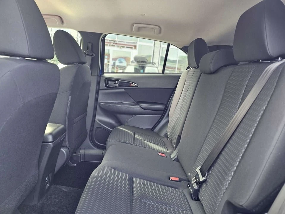 2026 Mitsubishi Eclipse Cross - Image 15 of 20