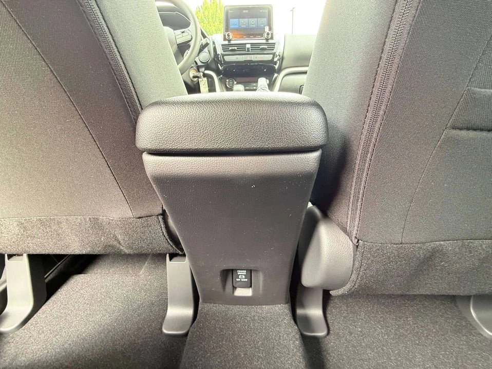 2026 Mitsubishi Eclipse Cross - Image 14 of 20