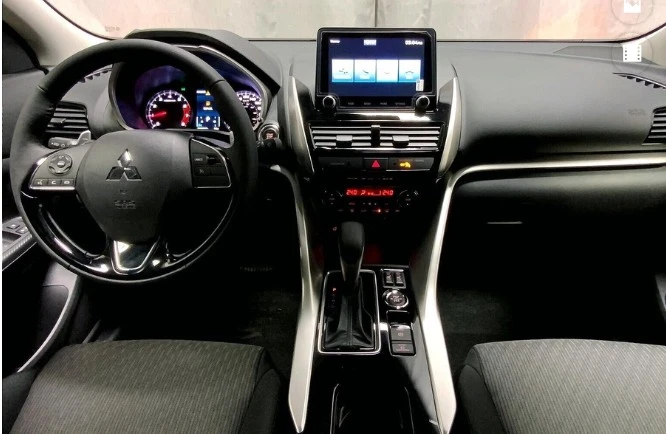 2026 Mitsubishi Eclipse Cross - Image 2 of 4