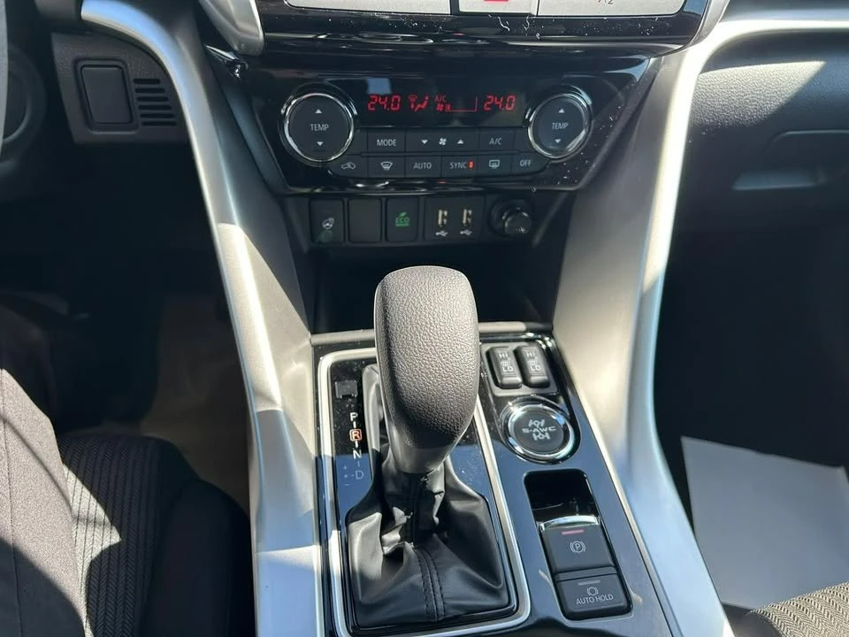 2026 Mitsubishi Eclipse Cross - Image 15 of 18
