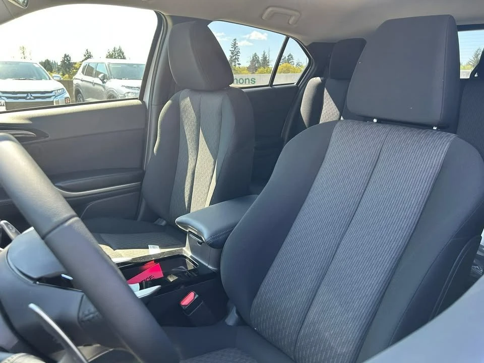 2026 Mitsubishi Eclipse Cross - Image 10 of 18