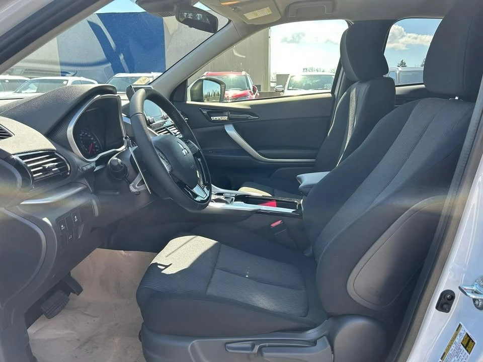 2026 Mitsubishi Eclipse Cross - Image 9 of 18