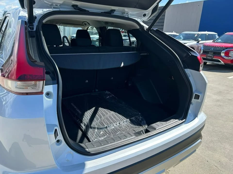 2026 Mitsubishi Eclipse Cross - Image 17 of 18
