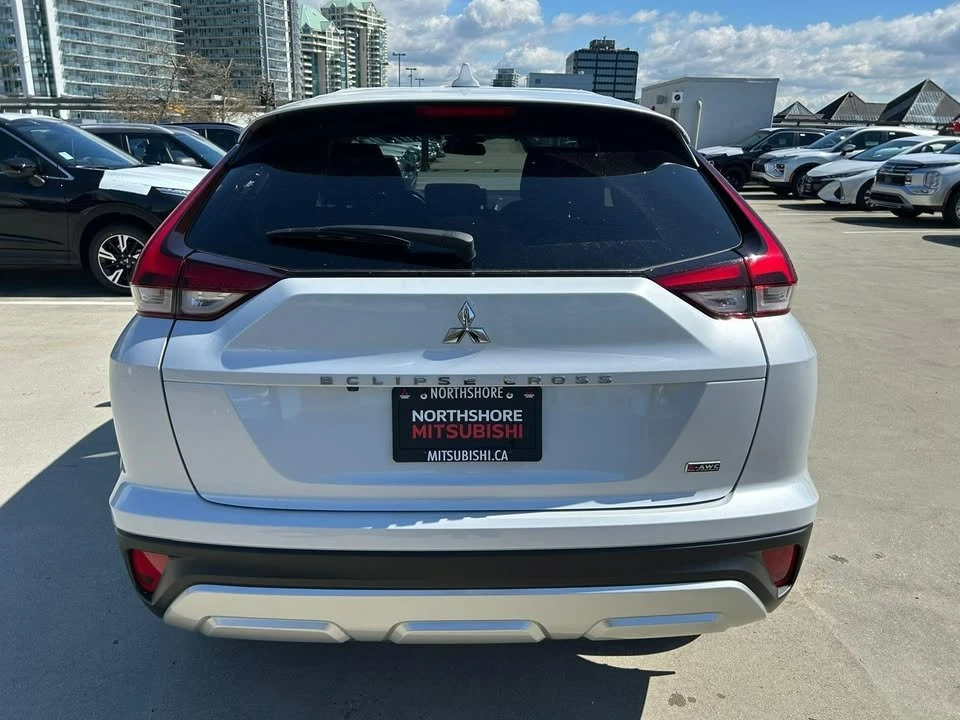 2026 Mitsubishi Eclipse Cross - Image 8 of 18