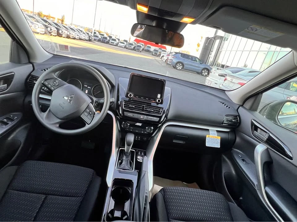 2026 Mitsubishi Eclipse Cross - Image 7 of 9