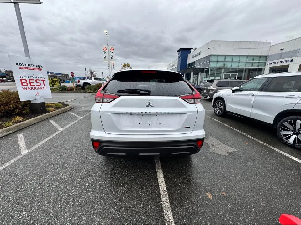 2026 Mitsubishi Eclipse Cross - Image 5 of 11